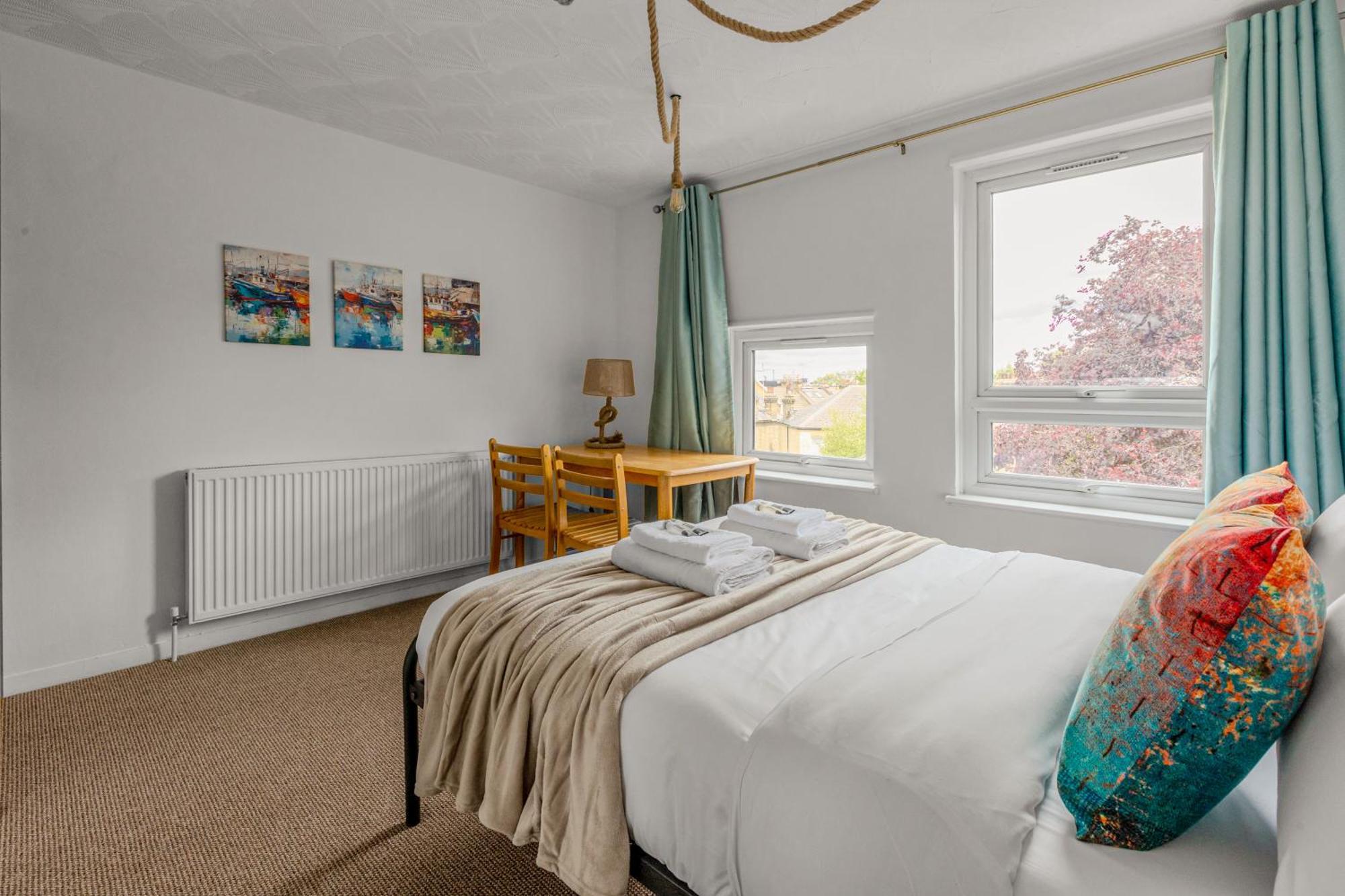 Holiday home 5br Greenwich With Patio, 2mins To Station