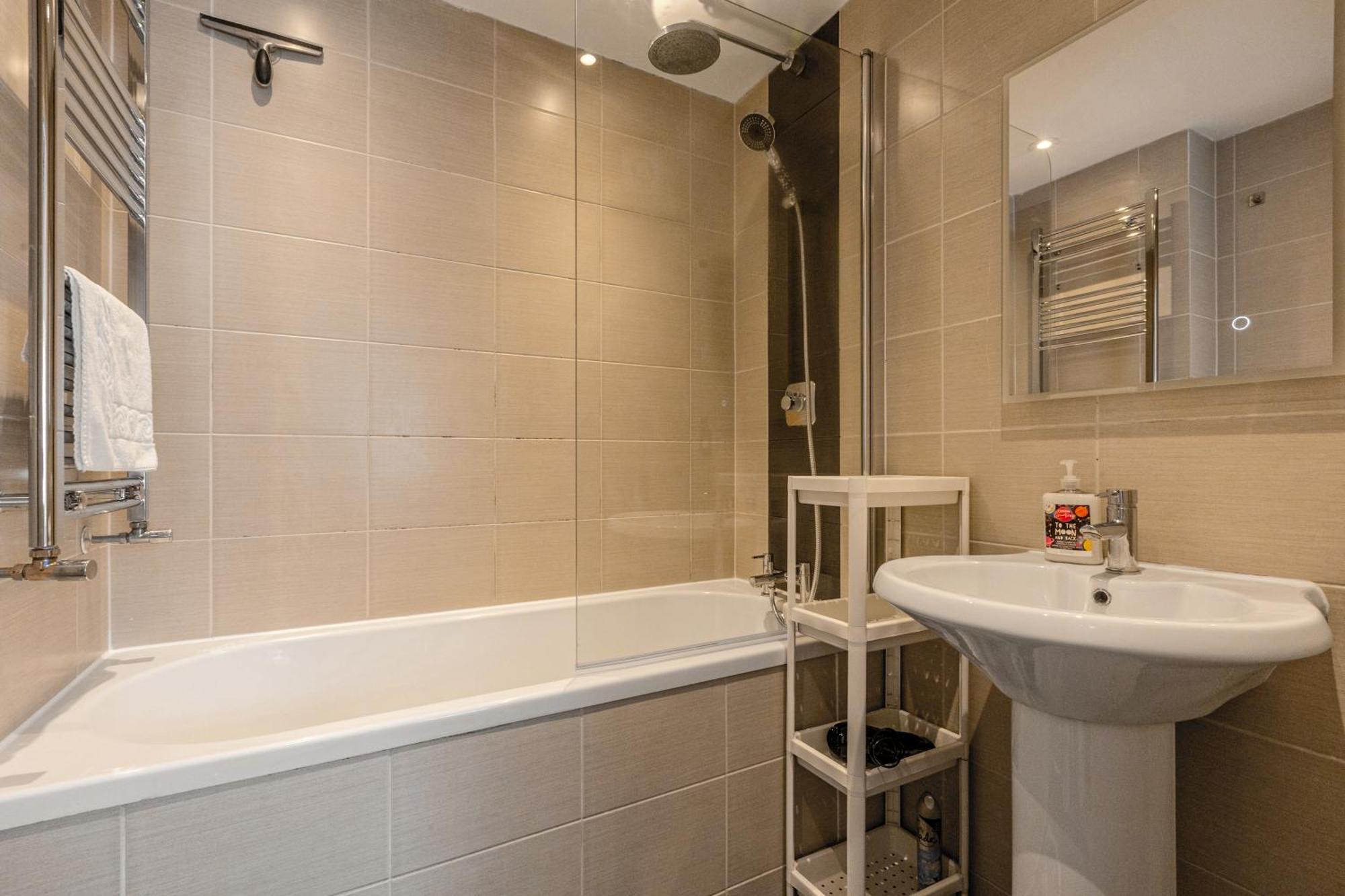5br Greenwich With Patio, 2mins To Station * London