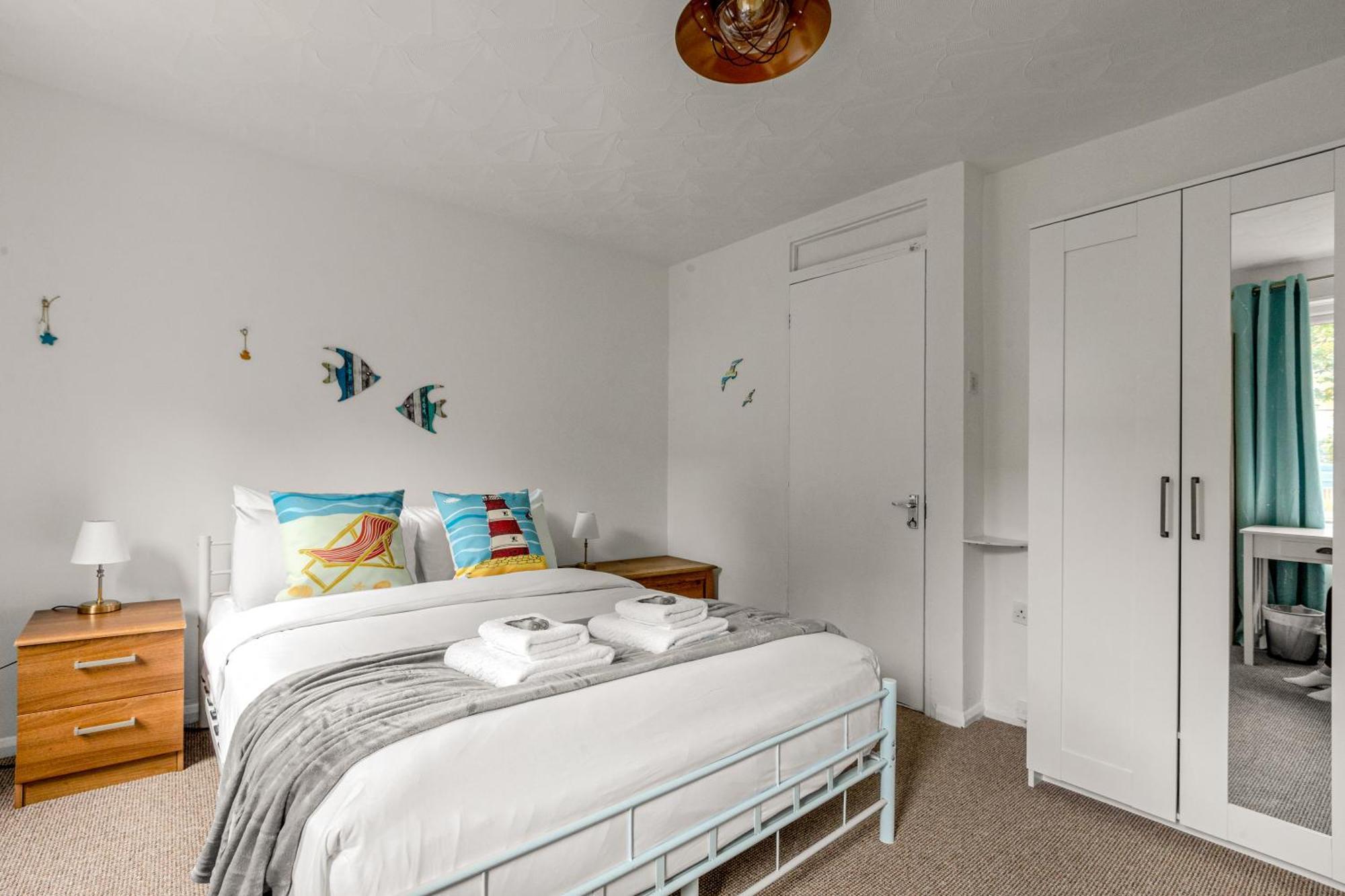 5br Greenwich With Patio, 2mins To Station *