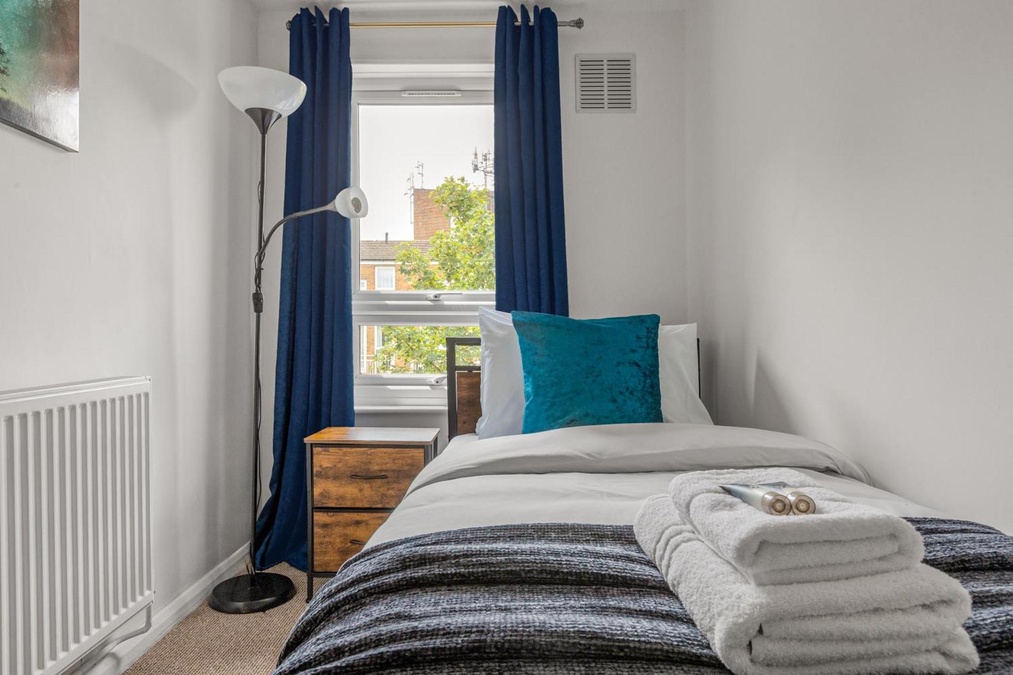 5br Greenwich With Patio, 2mins To Station