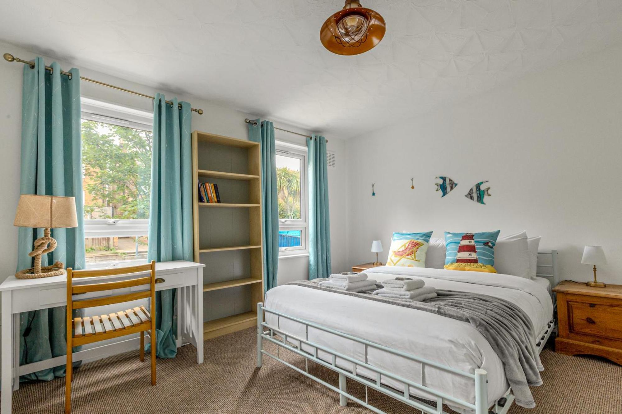 Holiday home 5br Greenwich With Patio, 2mins To Station